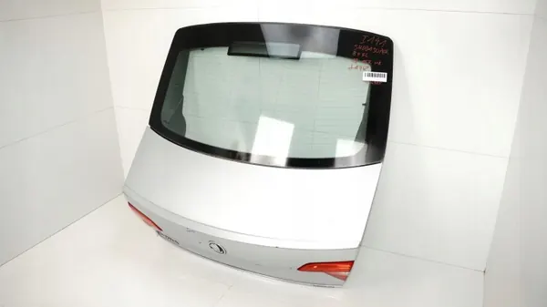 OEM 360171189 Kofferbakdeksel Skoda Superb II Lift 13-15 image 4