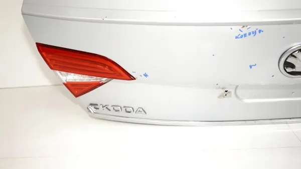 OEM 360171189 Kofferbakdeksel Skoda Superb II Lift 13-15 image 6
