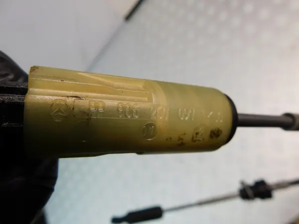 Mercedes Sprinter 906 VW Crafter Gear Shift Cables OEM image 6