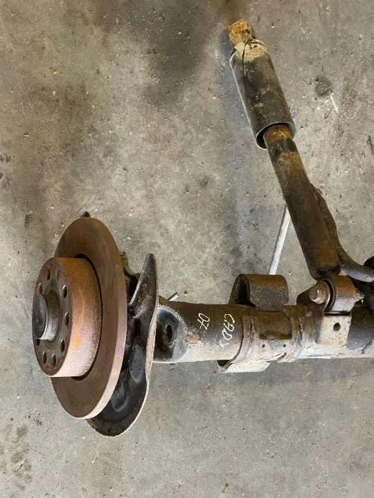 OEM 2K5501101E Bakaxelbalk för Volkswagen Caddy image 3