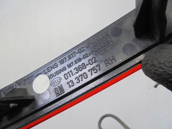 Refletor traseiro direito Opel Astra J OE 13370757 image 4