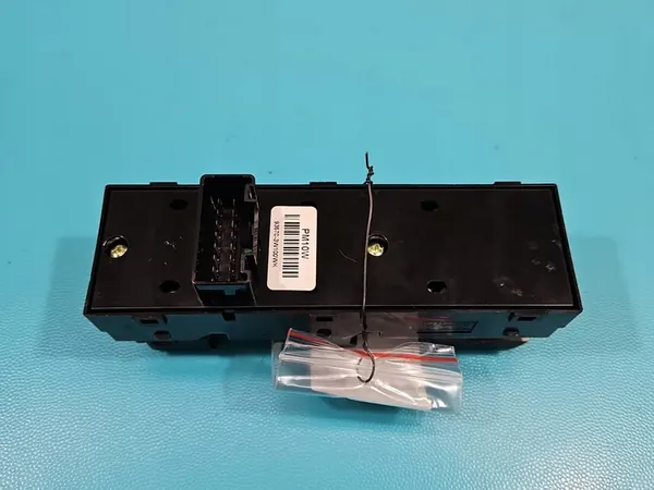 Raam Schakelaar Kia Sportage III 10-15 OEM 93570-3W100WK image 3