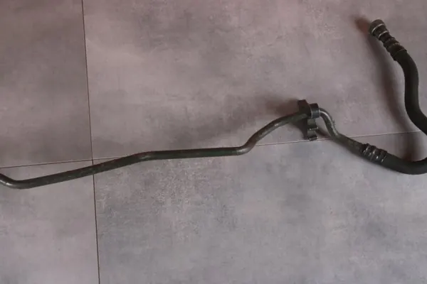 Ölkühler Ablaufrohr OEM 7524847 für BMW E65/E66 image 5