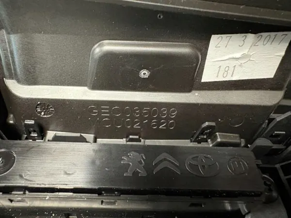 Gebrauchtes Toyota Proace MMI-Modul OEM 98081732ZD image 9