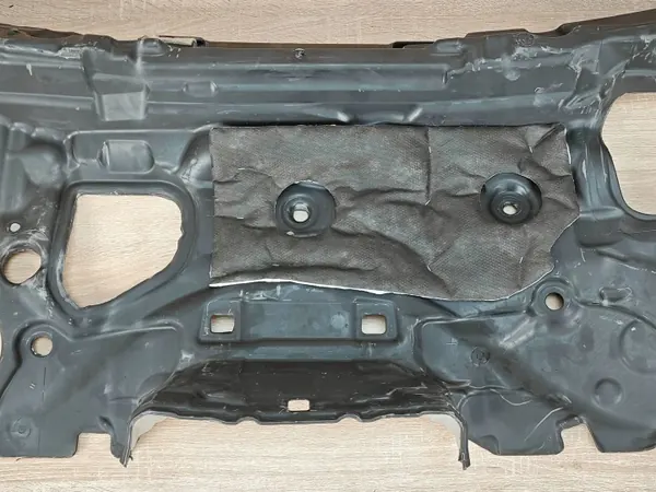 BMW OEM 7447011 Skottisolering - Begagnad image 4