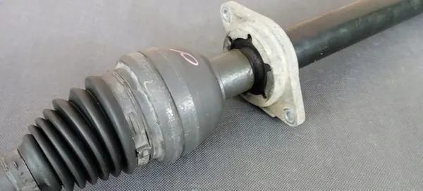 MERCEDES A-KLASA W176 Eixo de transmissão dianteiro direito 1.5 CDI A2463303000 image 4