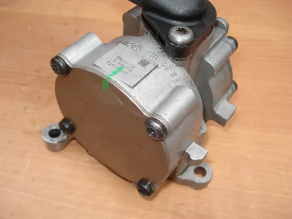 VW Audi Q7 3.0 TDI Olje pump 059115103BQ image 6