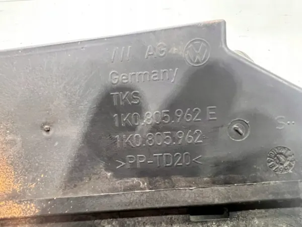 Prise d'air Audi A3 8P OEM 1K0805962E - Occasion image 7