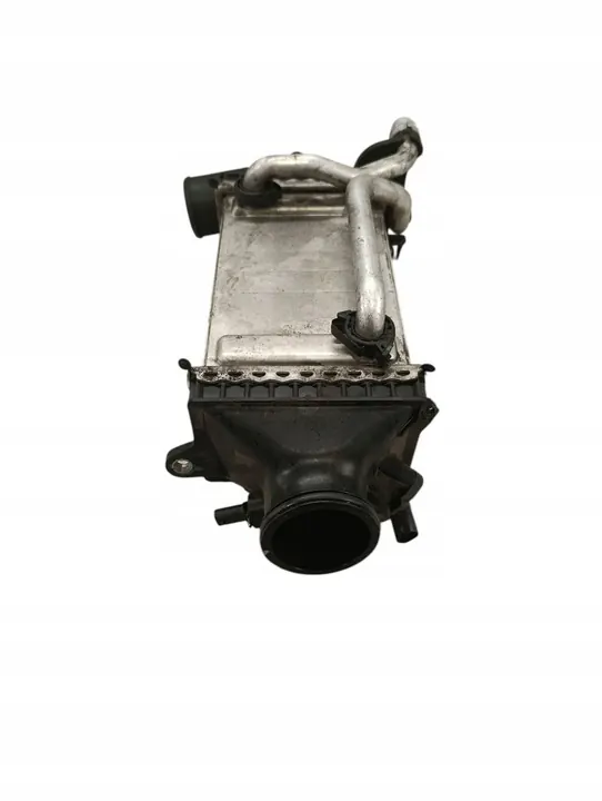 Intercooler Mercedes-Benz C W205 2018 image 6