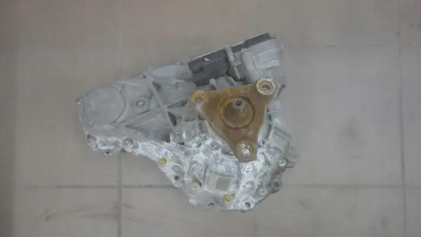 Reductor de caja Maserati Ghibli III OEM 06700330110 image 3