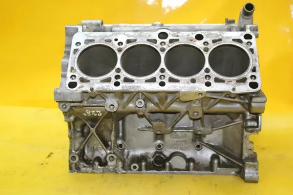 Bloco Motor Audi OE Usado para A6 C4 4.2 B V8 V10 image 4