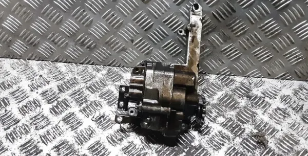 Mercedes-Benz Ölpumpe OEM 6421810801 - Gebraucht image 2