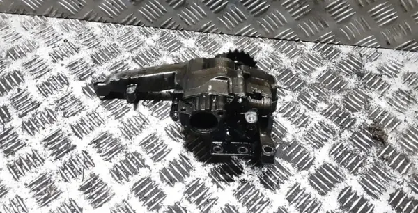 Mercedes-Benz Ölpumpe OEM 6421810801 - Gebraucht image 3