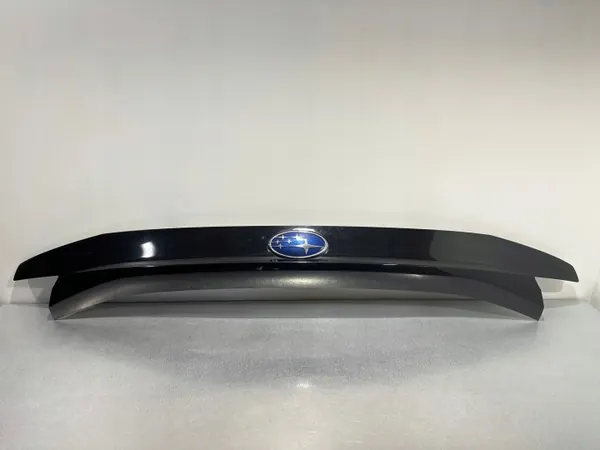 Moldura maletero Subaru Forester OEM 91112SJ080 - Usado image 3