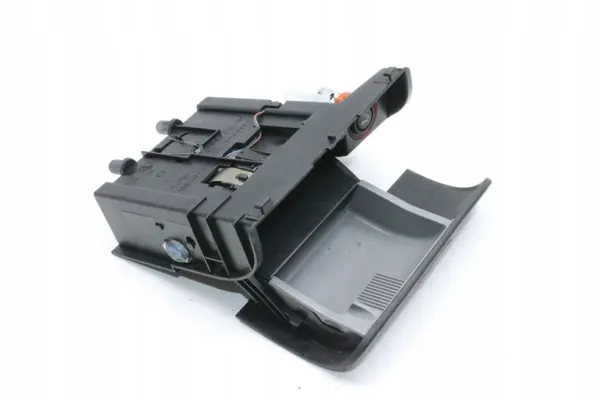 Askkopp Audi TT OEM 8N0857951A - Begagnat skick image 2