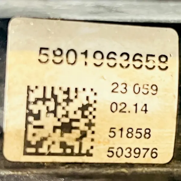 Carter d'huile Iveco d'occasion - OEM 5801963658 image 2