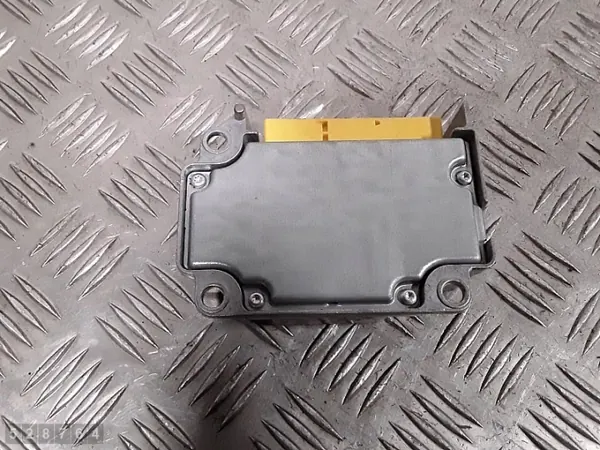 2007 Mitsubishi Outlander ECU P8635A053 image 3