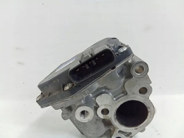 EGR-venttiili Toyota Hilux 2017 OEM 258000E010 image 2