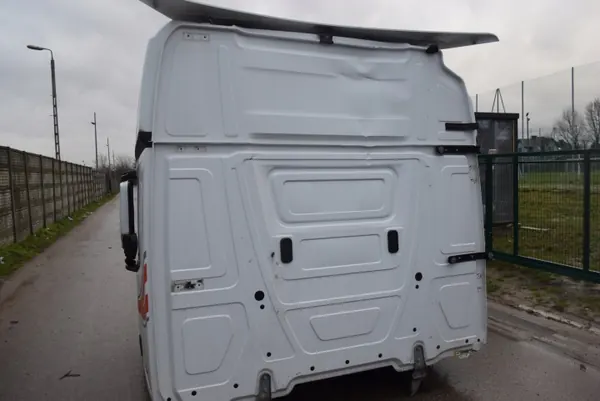 Cabina Mercedes-Benz OE para Actros MP4 Giga Space image 3