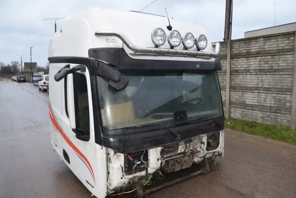 Cabina Mercedes-Benz OE para Actros MP4 Giga Space image 6