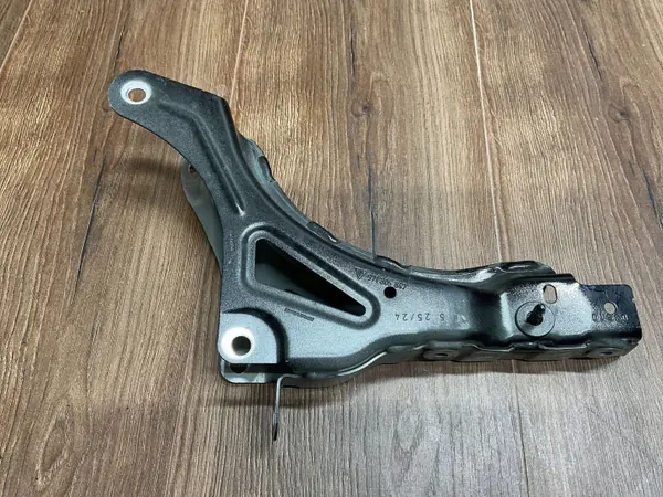 Support d'aile gauche Porsche OEM 971805373 Occasion image 2