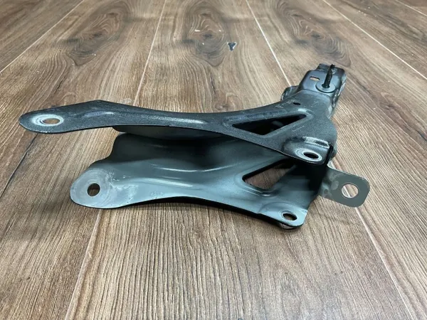 Support d'aile gauche Porsche OEM 971805373 Occasion image 3