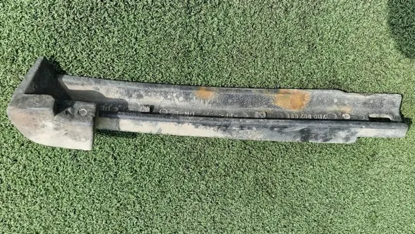 OEM 7D0807696 Bakre stötfångarabsorberare VW Transporter image 4