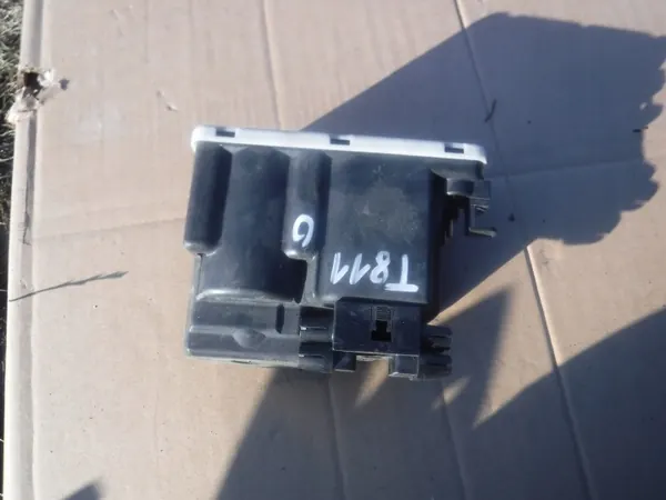 Pompe de verrouillage central OEM 1248001448 Mercedes W124 image 2