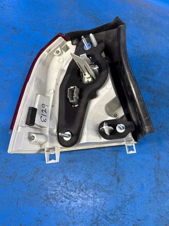 Conjunto de Luz Trasera Derecha Volvo XC70 image 4