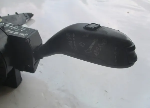 Gecombineerde schakelaar airbagsnoer Skoda FABIA II image 2