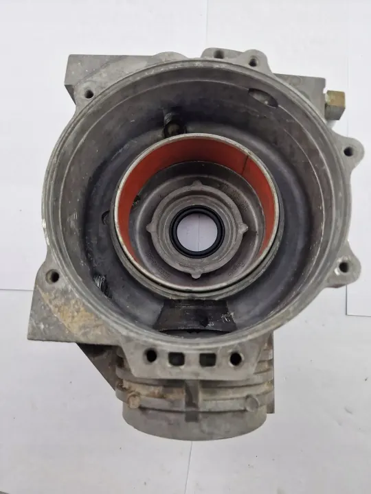 OEM 21345652432 Framaxelns Differentialhus Polaris RZR image 5