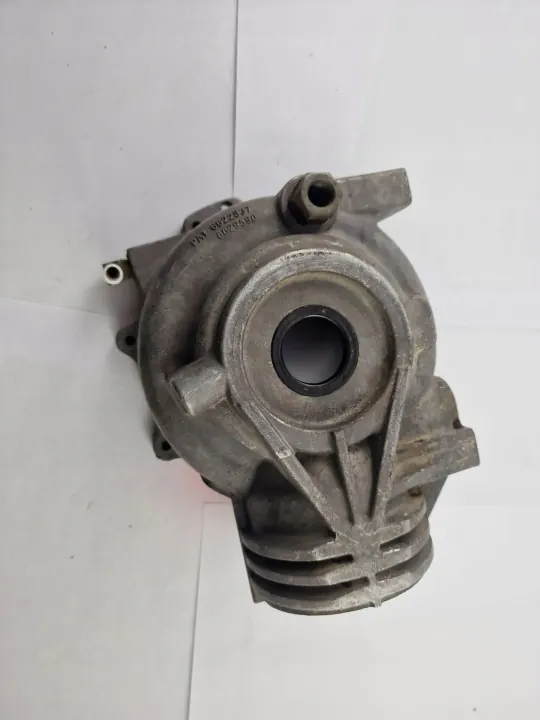OEM 21345652432 Framaxelns Differentialhus Polaris RZR image 6