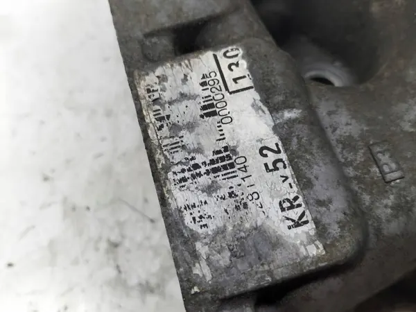 Käytetty öljypumppu OEM 5907911160159 Toyota Yaris III:lle image 4