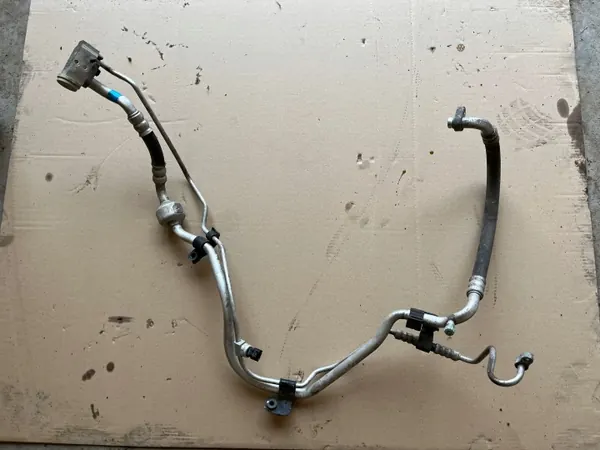 Hyundai Klimaanlagenrohr OEM F108AN6AA für i30 2007-2010 image 2