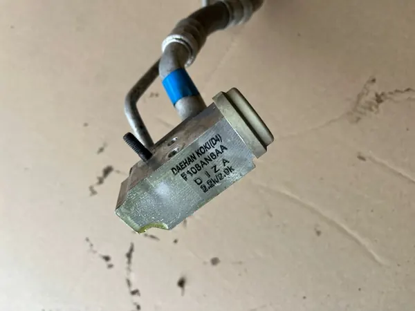 Hyundai Klimaanlagenrohr OEM F108AN6AA für i30 2007-2010 image 3