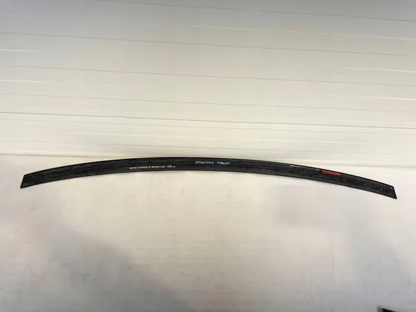 Spoiler Skoda Superb IV Sportline OEM 3P3827934A image 4