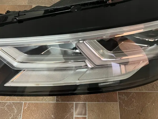 Faros delanteros izquierdo Audi Q5 II Full LED Matrix OEM 80A image 3