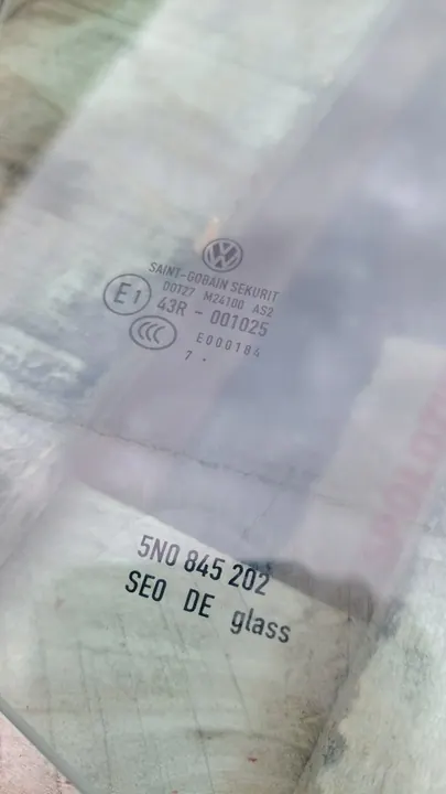 Oikean etuoven lasi VW Tiguan I 5N0845202 image 2