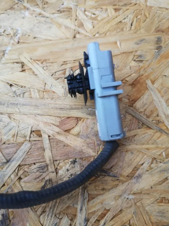 Mercedes AdBlue-injector OEM 208995377R - Gebruikt image 3