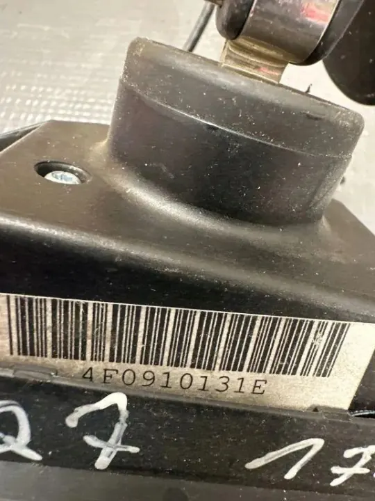 Ontsteekschakelaar OEM 4F0910131E voor Audi Q7 4L 3.0L Diesel image 5