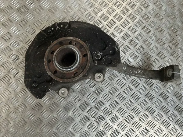 Mercedes-Benz C W205 voorwielnaaf OEM 2052100 image 2