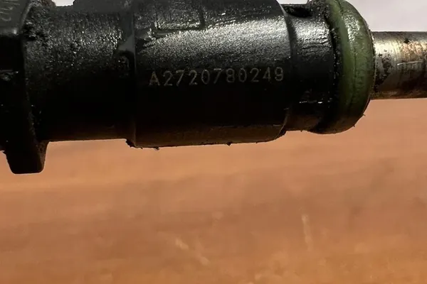 Injektor MERCEDES-BENZ E (W212) diesel 2010 A2720780249 image 4