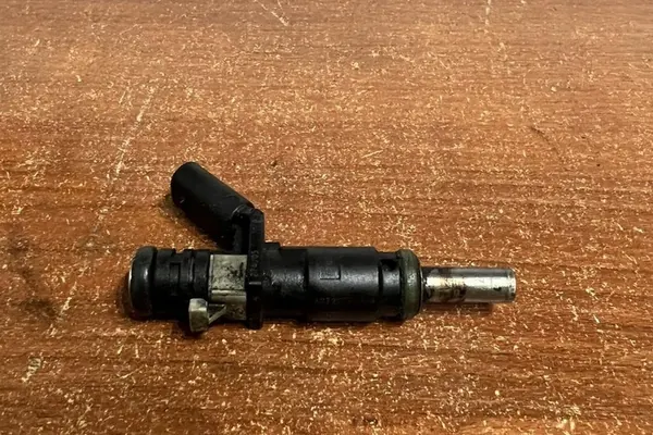 Injektor MERCEDES-BENZ E (W212) diesel 2010 A2720780249 image 5