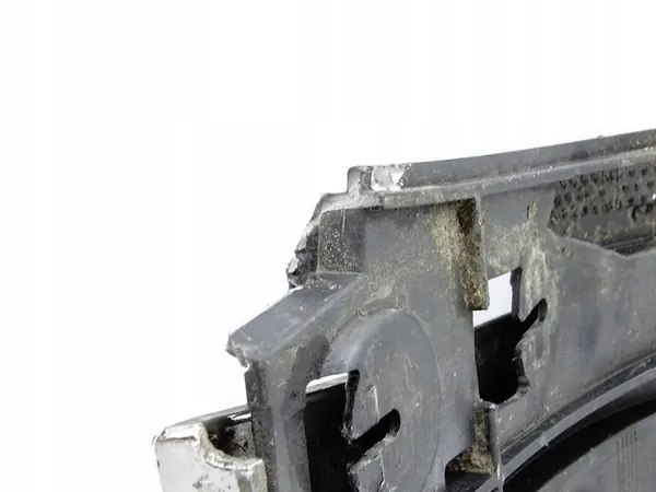 Vasen lokasuojan trimmi VW Touareg II 7P 7P6853717F image 4