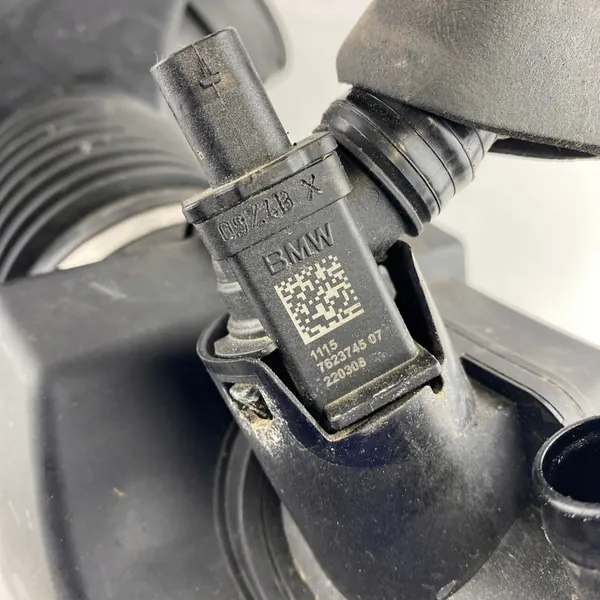 Carcaça do Filtro de Ar + Resonador BMW 2.0 G20 G21 G22 G23 image 5