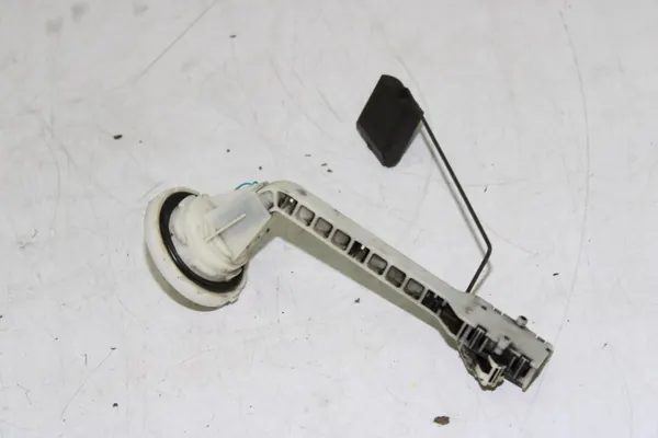 Mercedes W210 Bränslenivåsensor OEM 2105421617 image 4