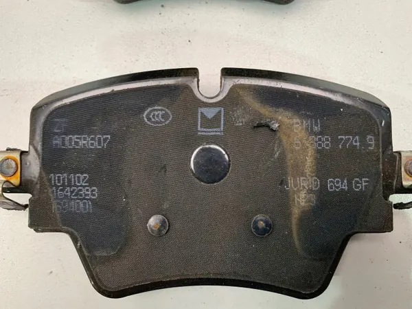 OEM 6888774 frambromsbelägg för BMW G02 G01 G20 image 4