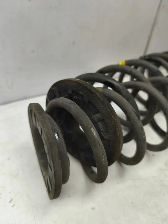 Molas Traseiras OEM 55330H8AD0 para Kia Rio IV image 4