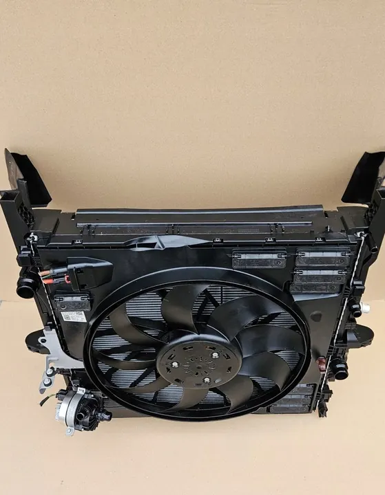 Complete radiatoren Mercedes Sprinter W907 W910 2.0 CDI OEM image 7