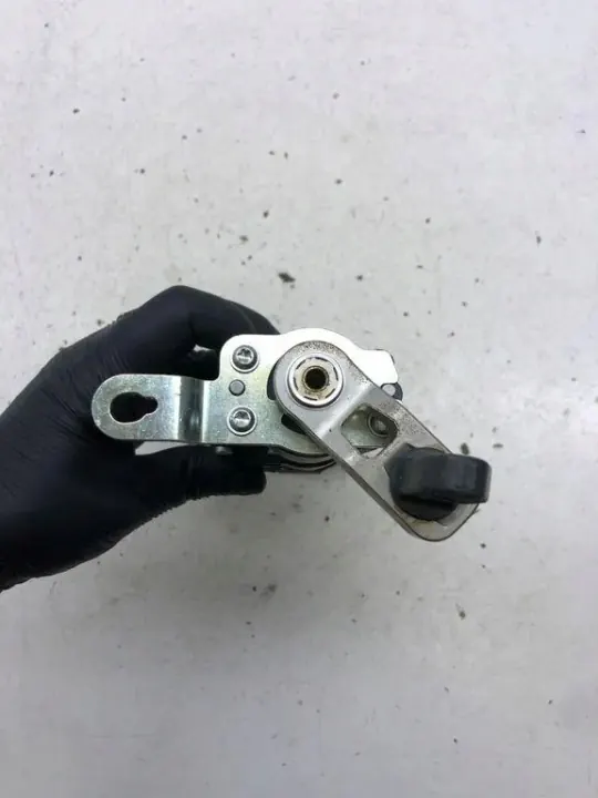 Audi Heckklappenmotor OEM 1397221109 - Gebraucht image 4